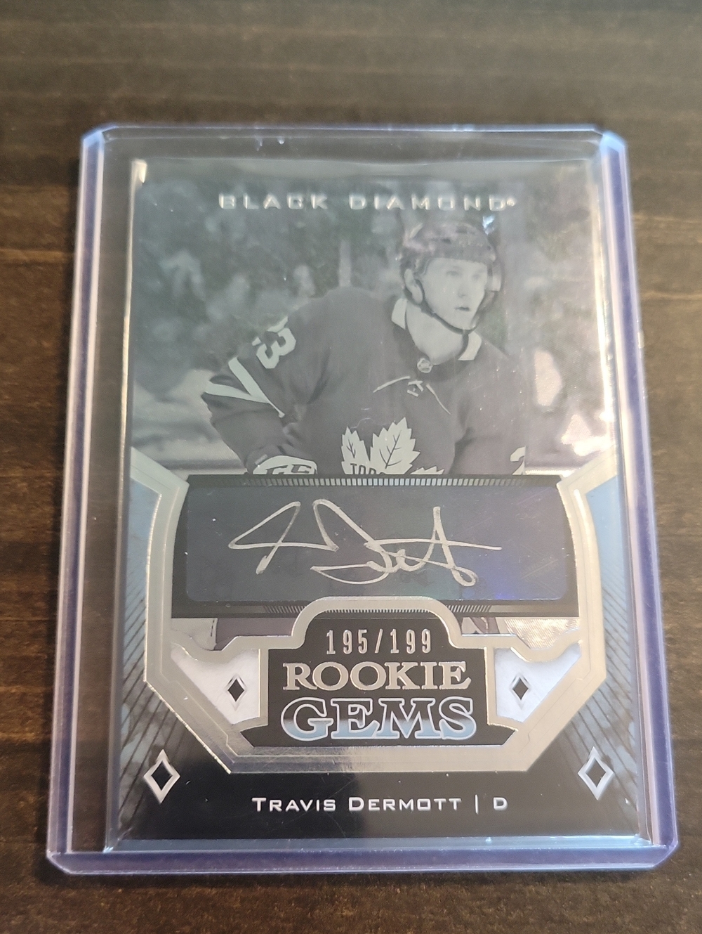 2018/19 Travis Dermott Rookie Gems Autograph Card - Black/Silver
